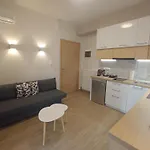 شقة 